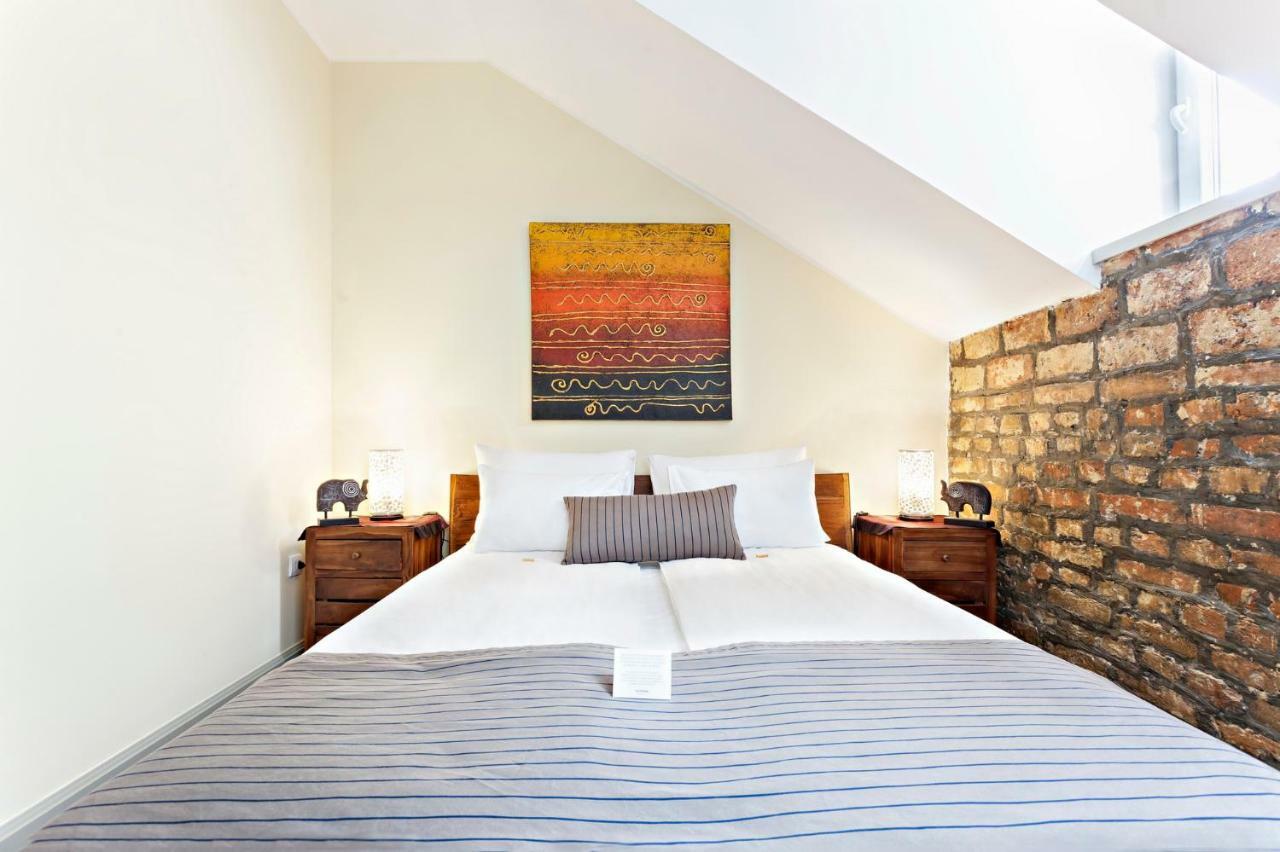 Superb Luxury Suites Белград Номер фото